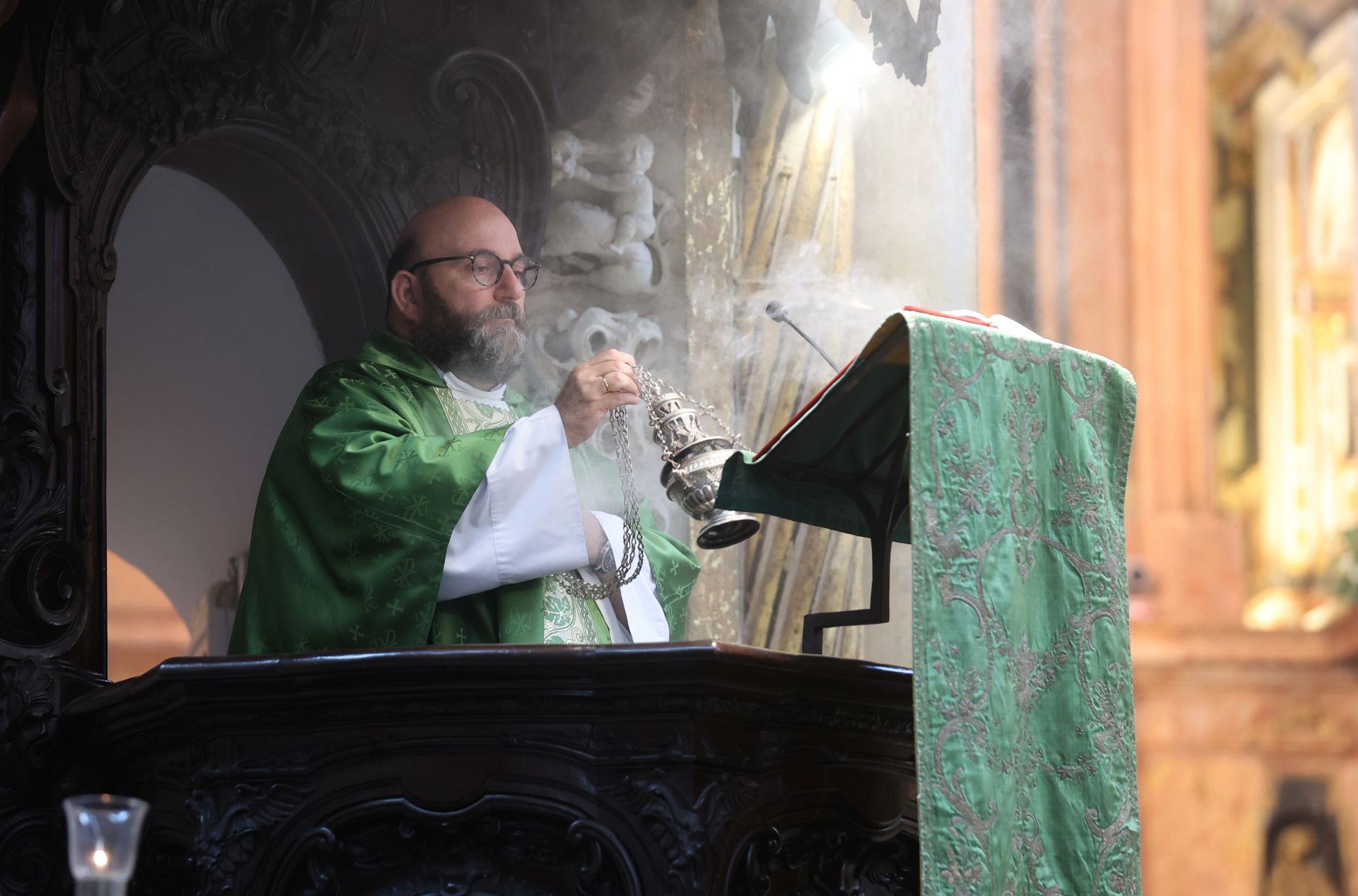 La solemne misa de acción de gracias del Dulce Nombre en la Catedral de Córdoba, en imágenes