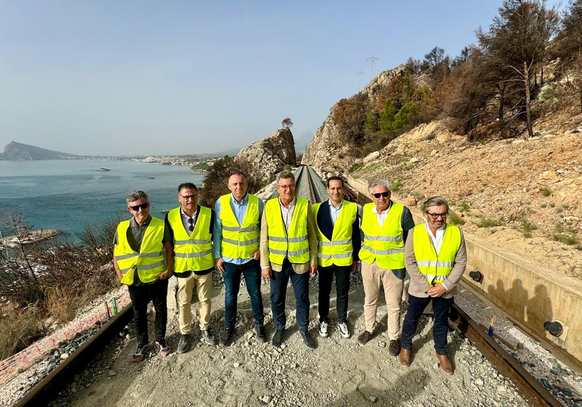 Imagen de la visita del conseller Vicente Martínez Mus a las obras de la Línea 9 del TRAM d'Alacant