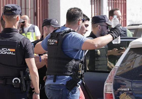 La Policía Local de Sevilla se niega a entrar en las Tres Mil Viviendas si no es con la Policía Nacional: No podemos jugar con la vida de las personas»