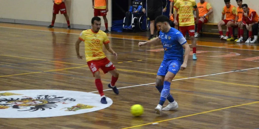 Valdepeñas y Manzanares cumplen con el pronóstico y disputarán la final del Trofeo de la Junta de fútbol sala