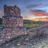 El pueblo de Segovia con un palacio y un parque arqueológico con hornos de cal: dónde está y cómo llegar