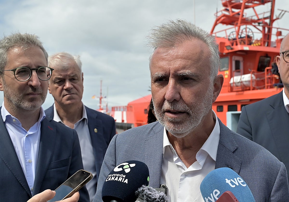 El ministro de Política Territorial, Ángel Víctor Torres, en su visita hoy a El Hierro
