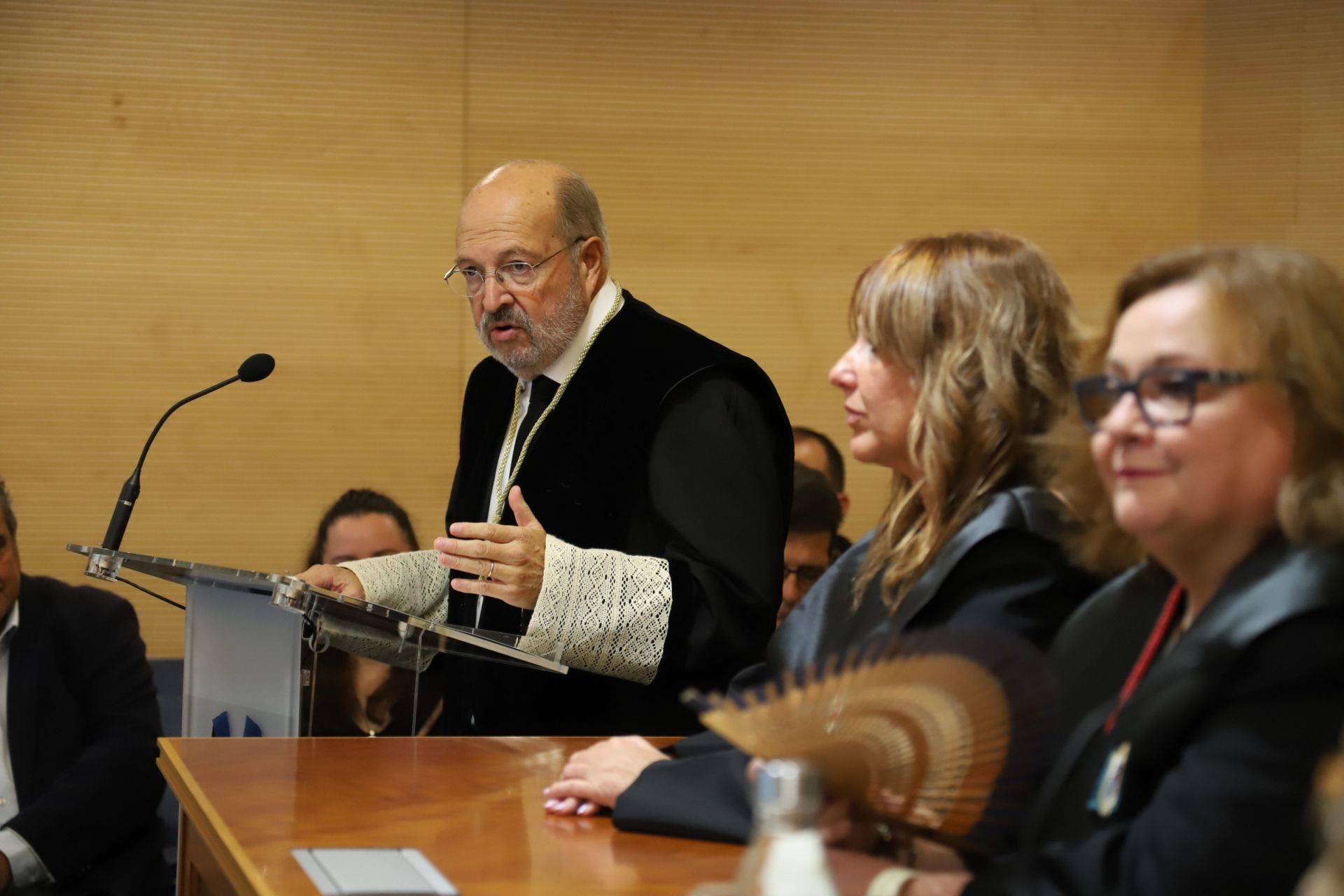 La solemne toma de posesión de José Carlos Arias como decano de los abogados de Córdoba, en imágenes