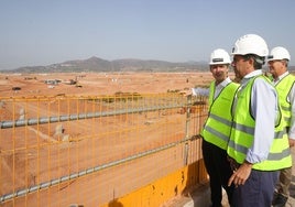 Carlos Mazón: «Avanzamos con paso firme en la gigafactoría de Sagunto con la autorización de la subestación para garantizar el suministro eléctrico»