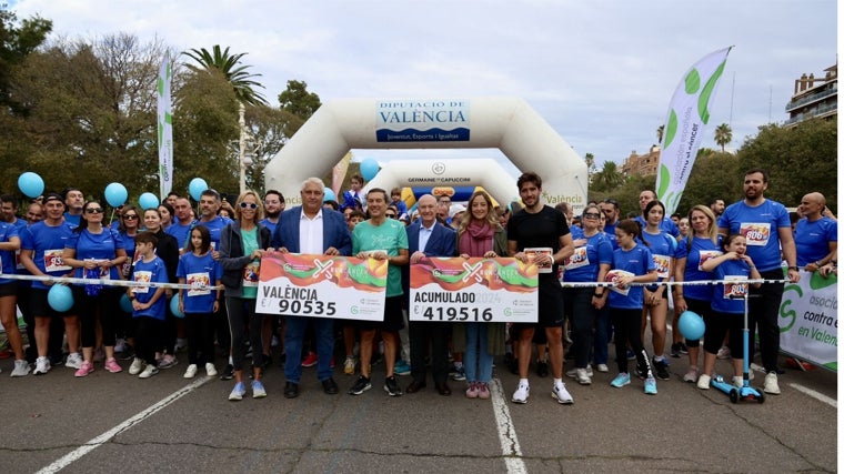 Más de 18.100 personas suman 90.535 euros por la investigación en un &#039;Valencia contra el Cáncer&#039; de récord