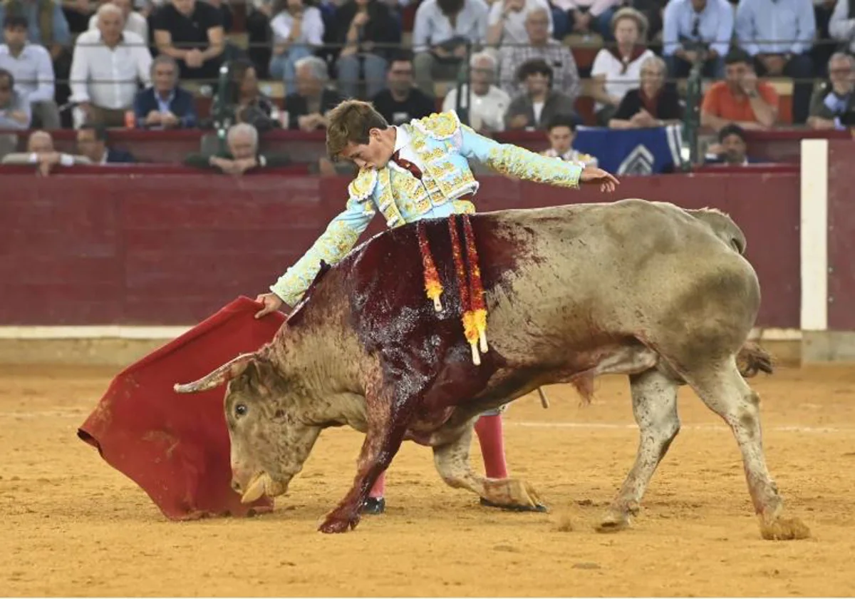 Zulueta, con el jabonero tercero