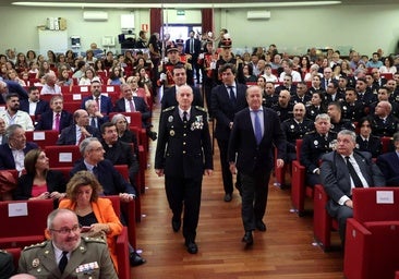 El solemne acto de la Policía Local de Córdoba con motivo de San Rafael, en imágenes