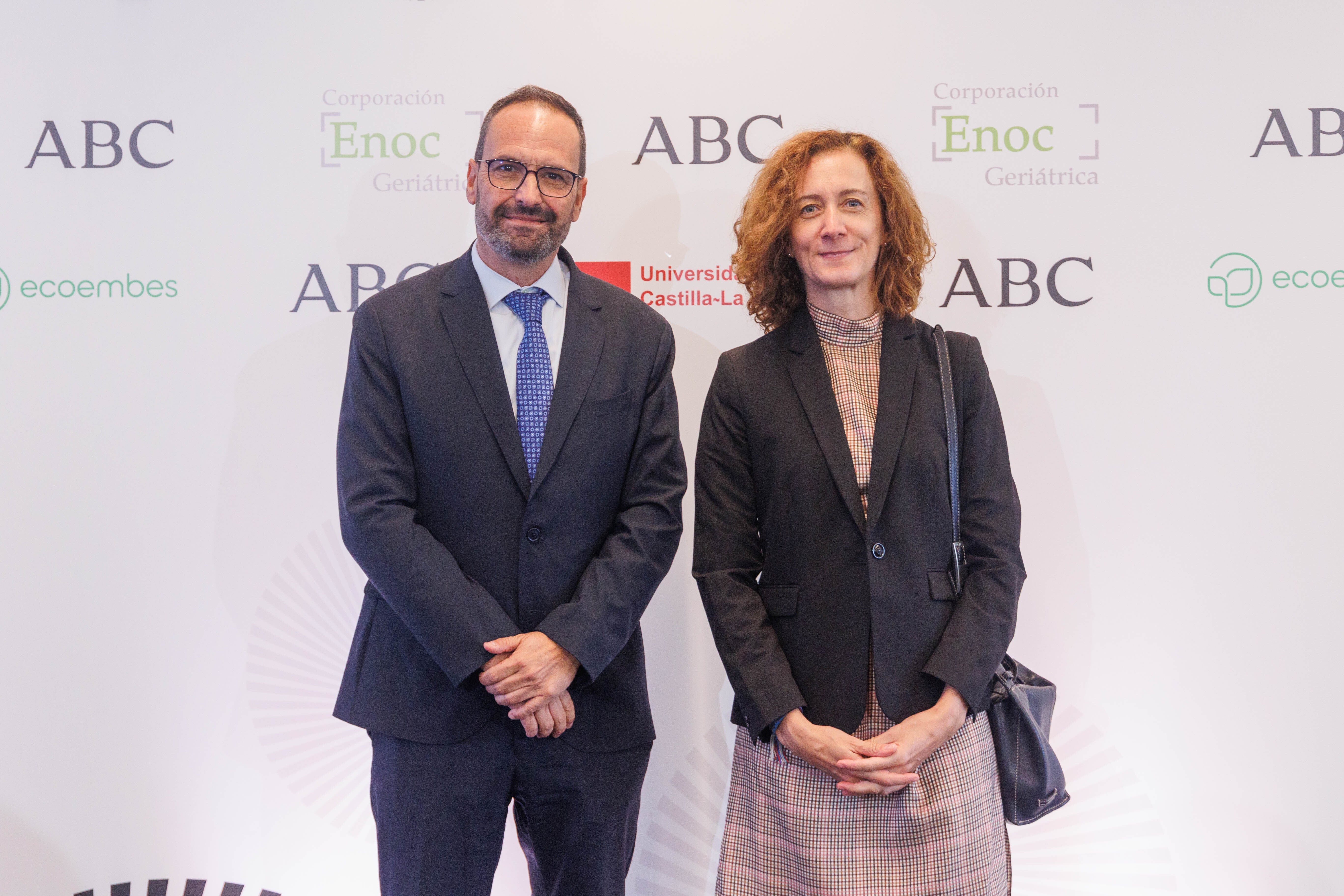 Antonio López, gerente Zona Sur de la Dirección de gestión local y autonómica de Ecoembes, y Clara Fernández Monasterio, coordinadora de Castilla-La Mancha de la Dirección de Gestión Local y Autonómica de Ecoembes.