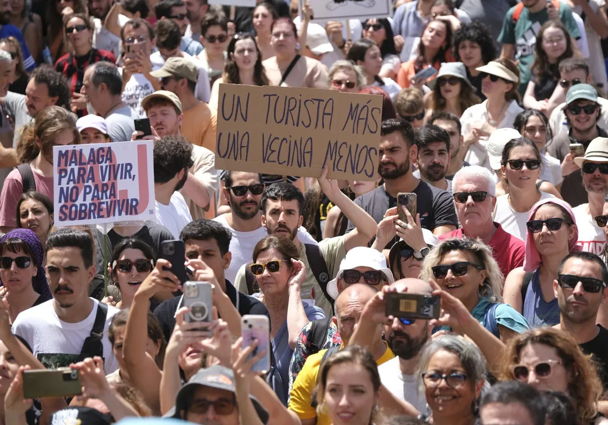 La concejala ha afirmado que hay malagueños que no son pobres y pueden pagar un piso sin pedir hipoteca