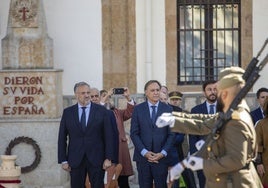 Las Fuerzas Armadas y la Guardia Civil homenajean en Salamanca a sus veteranos