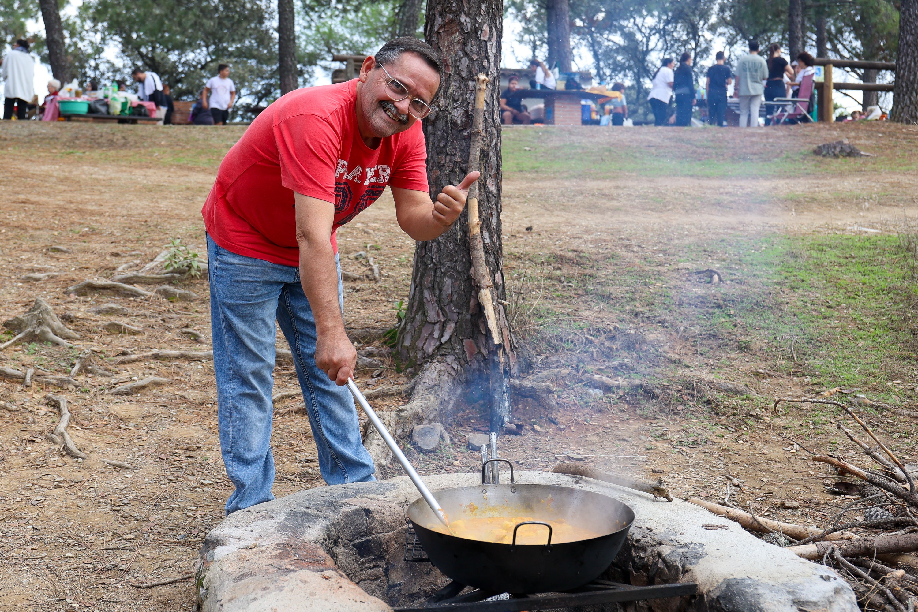 Los inigualables peroles por el Día de San Rafael en Córdoba, en imágenes