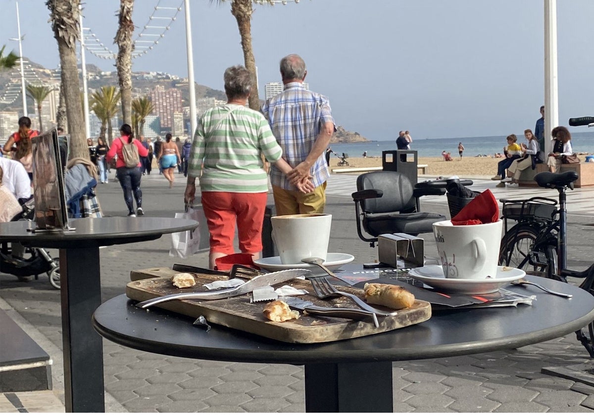 Imagen de archivo de la terraza de un bar