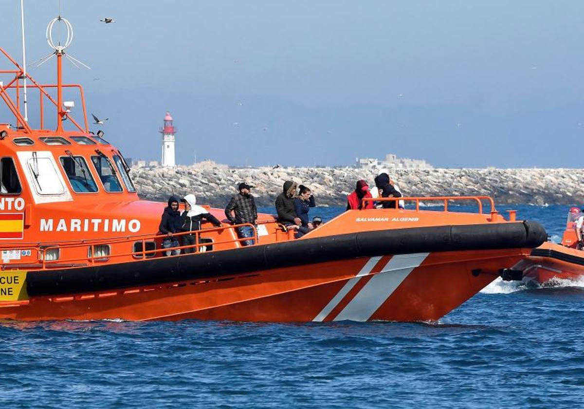 Imagen de archivo de un rescate de Salvamento Marítimo en Almería