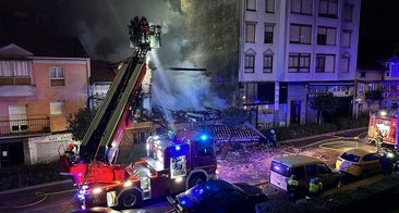 Mueren tres personas en el derrumbe de un edificio en Santander por una explosión