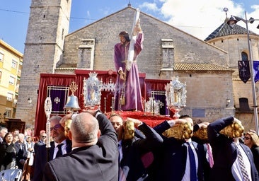 La misa y procesión del Nazareno de Lucena por su 425 aniversario, en imágenes