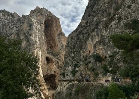 Imagen secundaria 1 - Imágenes del Caminito del Rey en el desfiladero de los Gaitanes