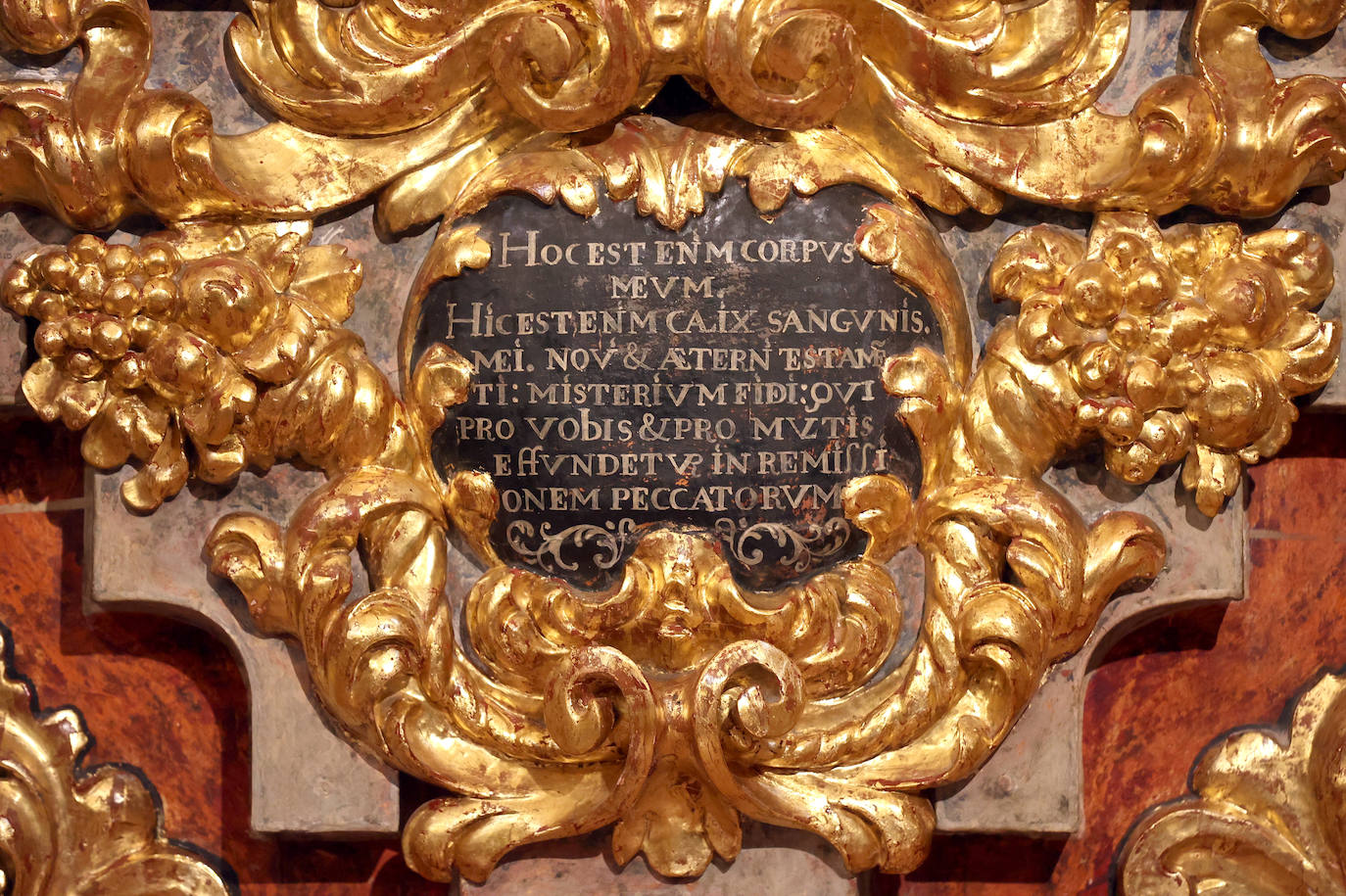 La restaurada capilla de San José y el contrafuerte de la Mezquita-Catedral de Córdoba, en imágenes