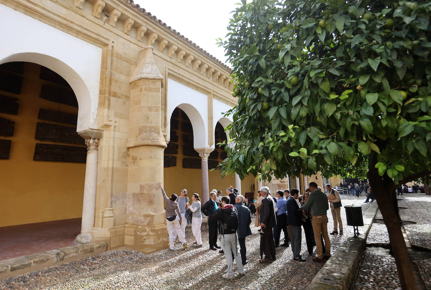 La restaurada capilla de San José y el contrafuerte de la Mezquita-Catedral de Córdoba, en imágenes