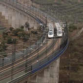 Descarrila un AVE Málaga-Madrid en la localidad malagueña de Álora por las fuertes lluvias