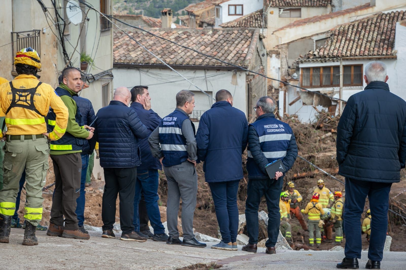Page y Tolón visitan Letur, arrasada por la DANA