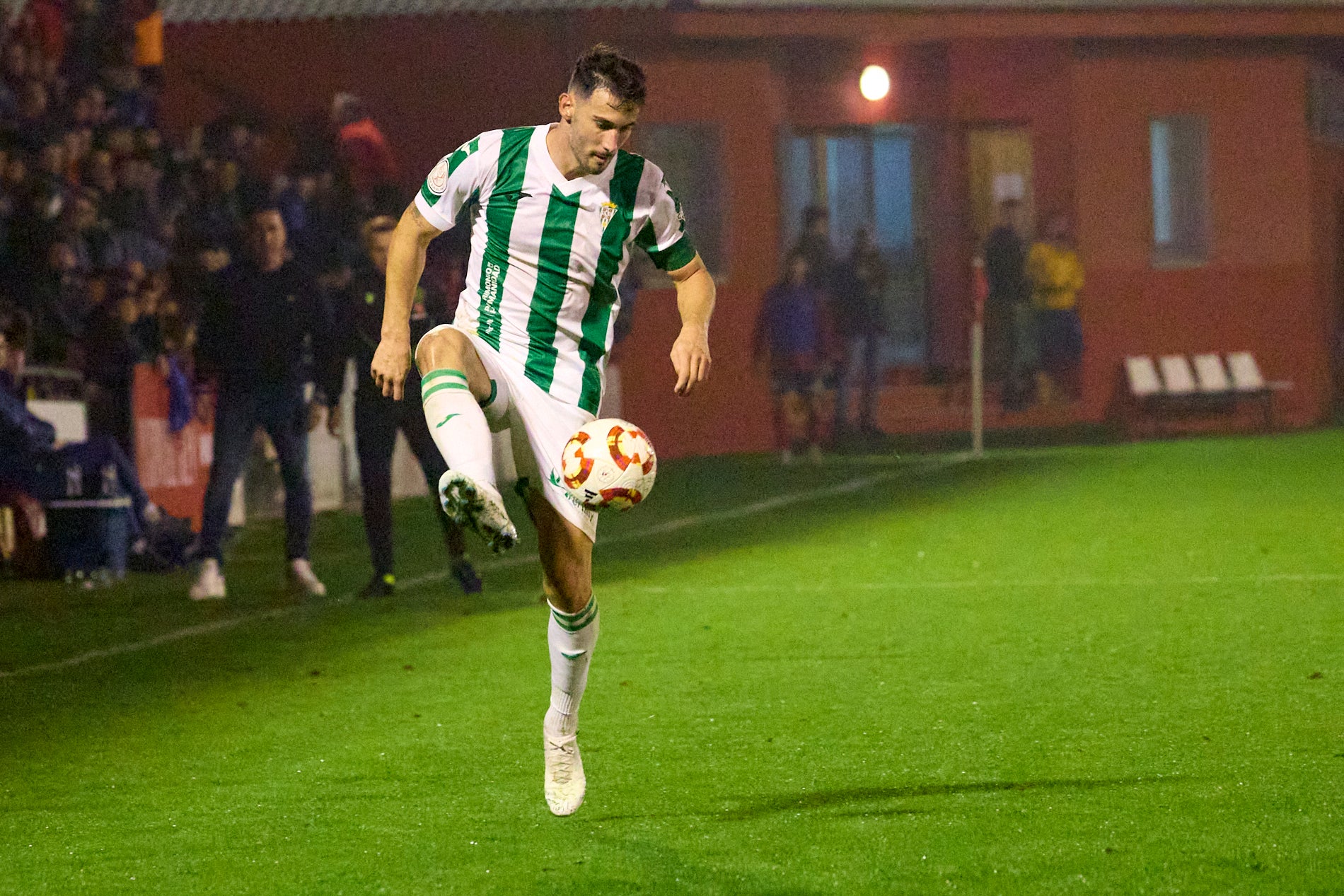 Las imágenes de la sorprendente eliminación copera del Córdoba CF en Olot