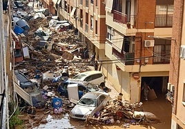 Atrapada por la DANA de Valencia en casa con sus hijos pequeños a la espera de ayuda: «Sólo han venido a por cadáveres»