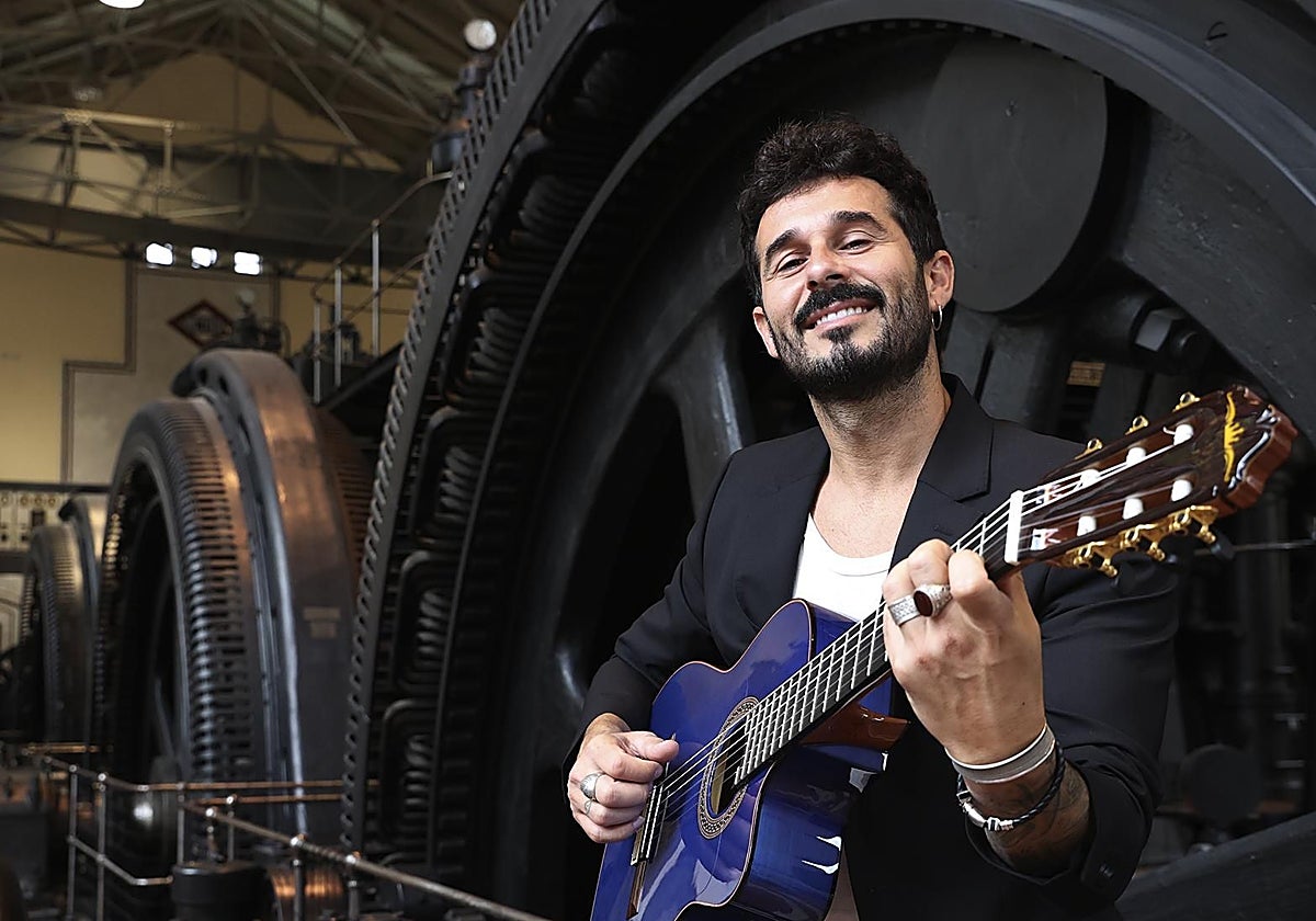 El artista en la sala de motores del Metro de Madrid