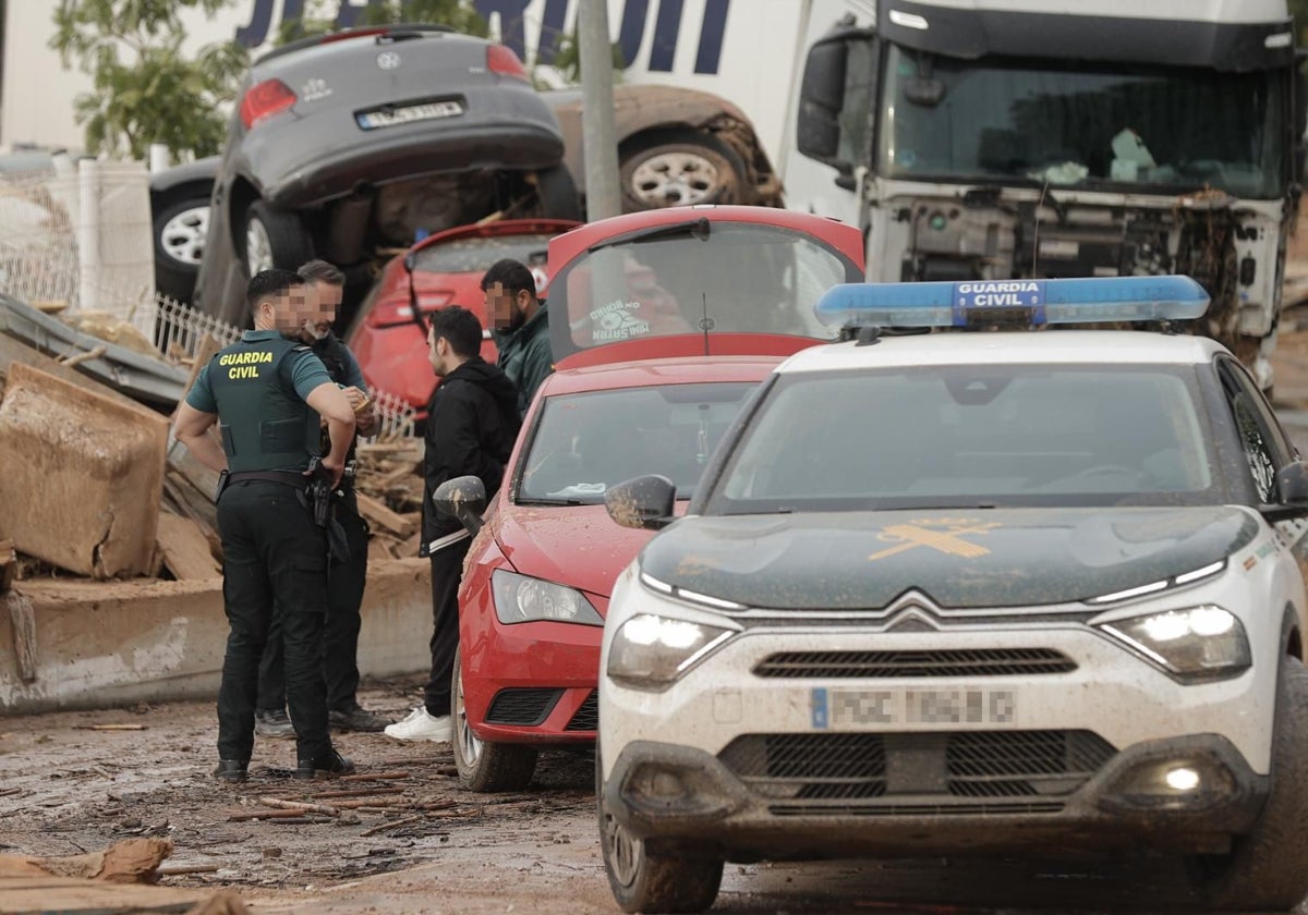 La Guardia Civil identifica a una persona en un polígono de Ribarroja