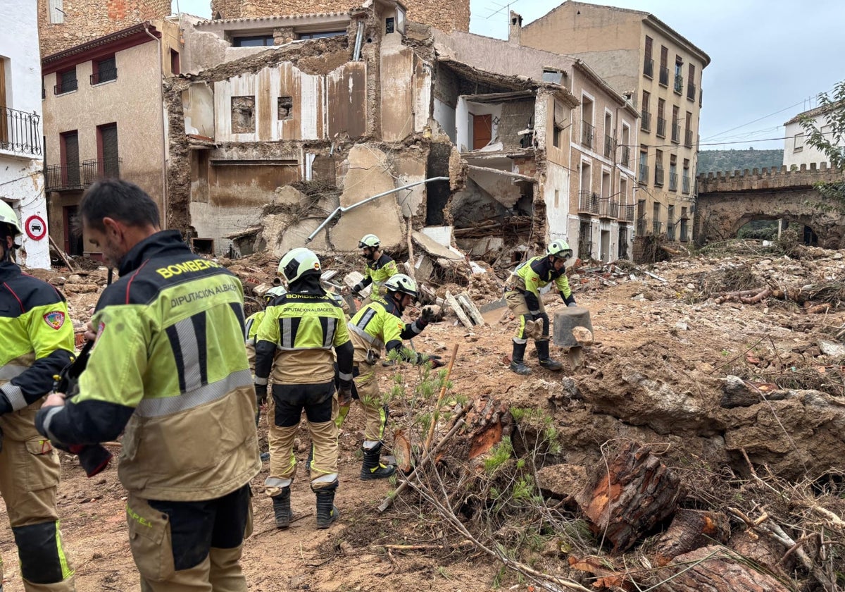 Contabilizan diez edificios de Letur en riesgo de derrumbe tras el paso de la DANA