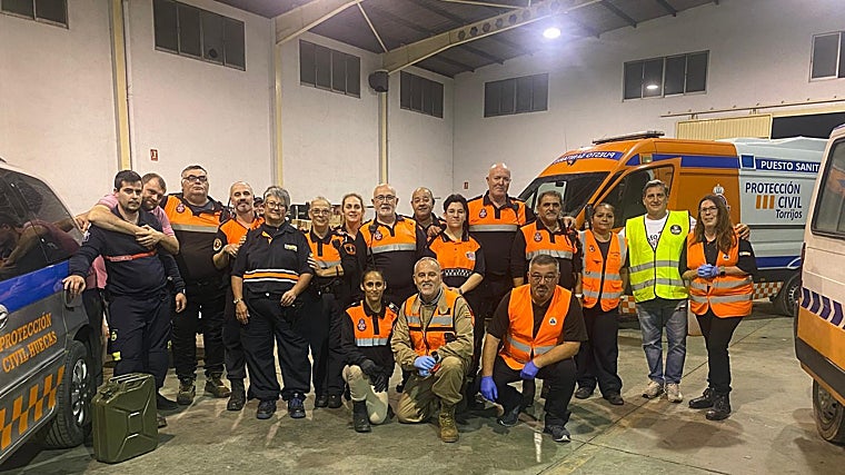 La expedición de Huecas y Torrijos, a su llegada a la base de Protección Civil en Cullera