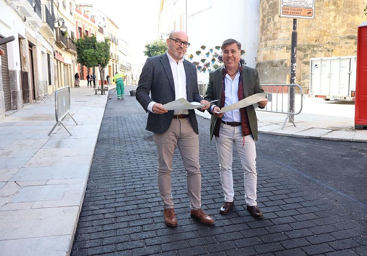 Los ediles de Movilidad e Infrestructuras, este martes en la calle Alfaros