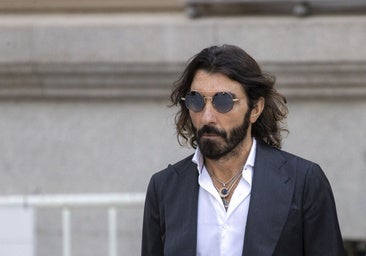 Javier Hidalgo está «localizable por teléfono» para que el Senado le cite
