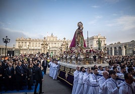 Almeida pide a la Almudena «que nos libre de disputas estériles que nos hacen malgastar nuestra energía»