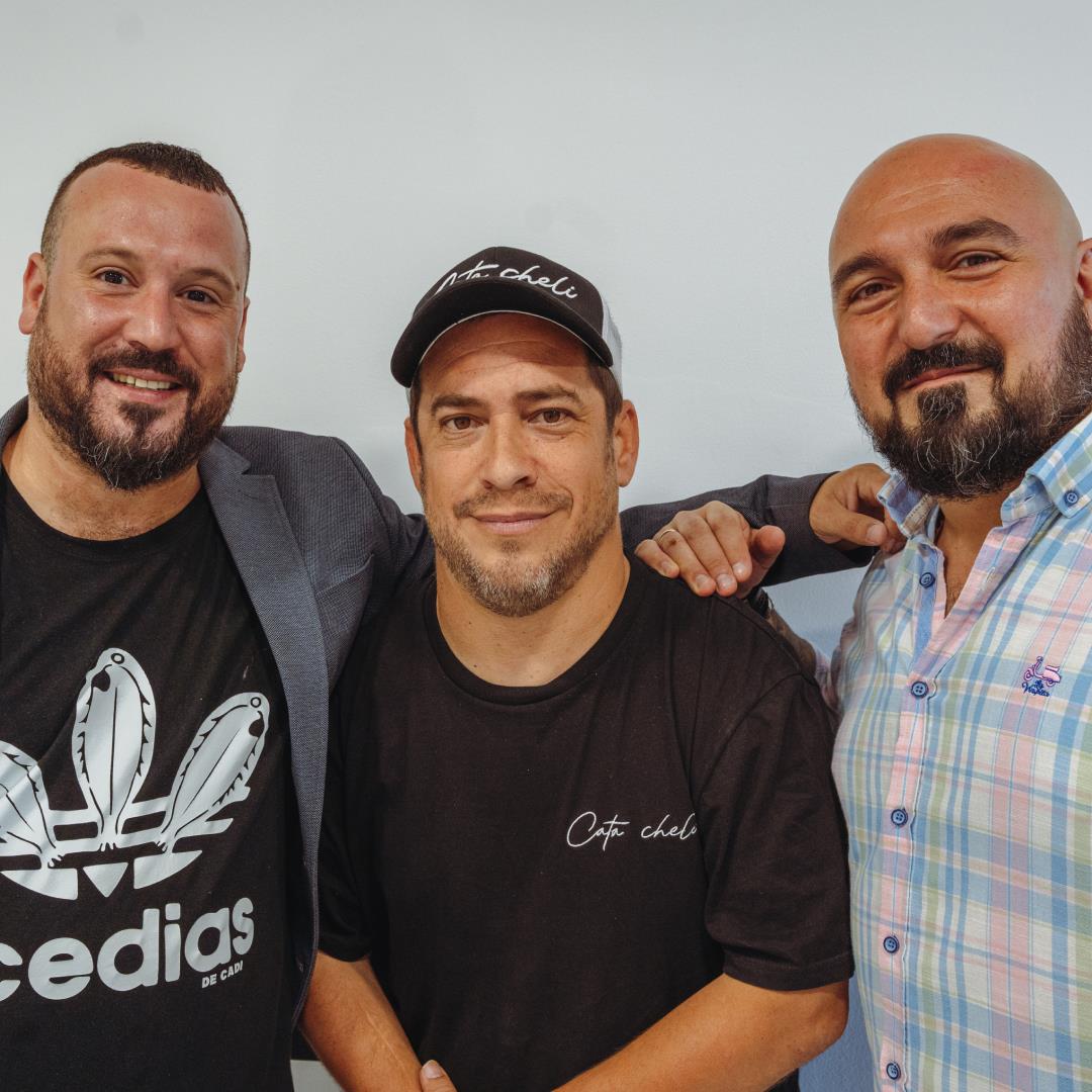 El Langui se ha asociado con Iñaki e Israel, del Grupo Baluarte