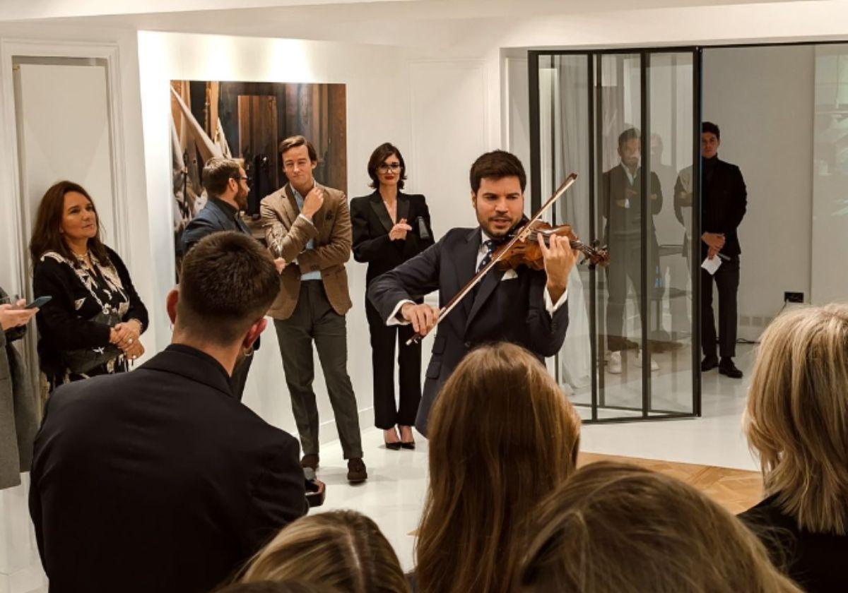 Paco Montalvo en la presentación de Silbon en París