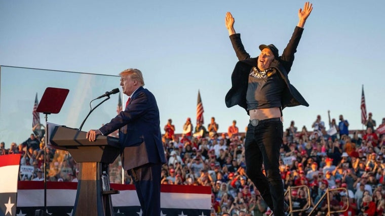 Elon Musk en un mitin de Trump