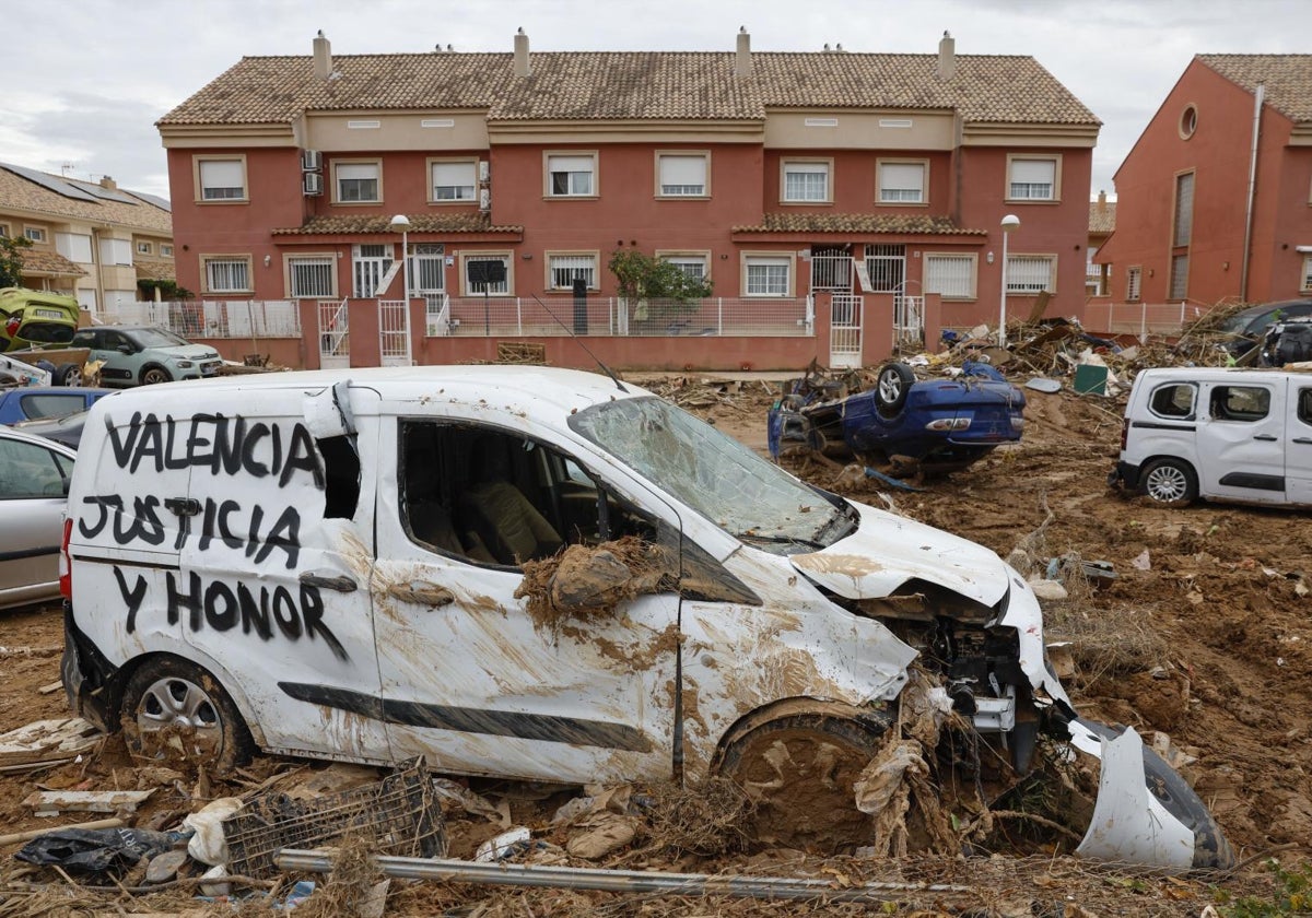 Imagen tomada en la localidad valenciana Paiporta tras el paso de la DANA