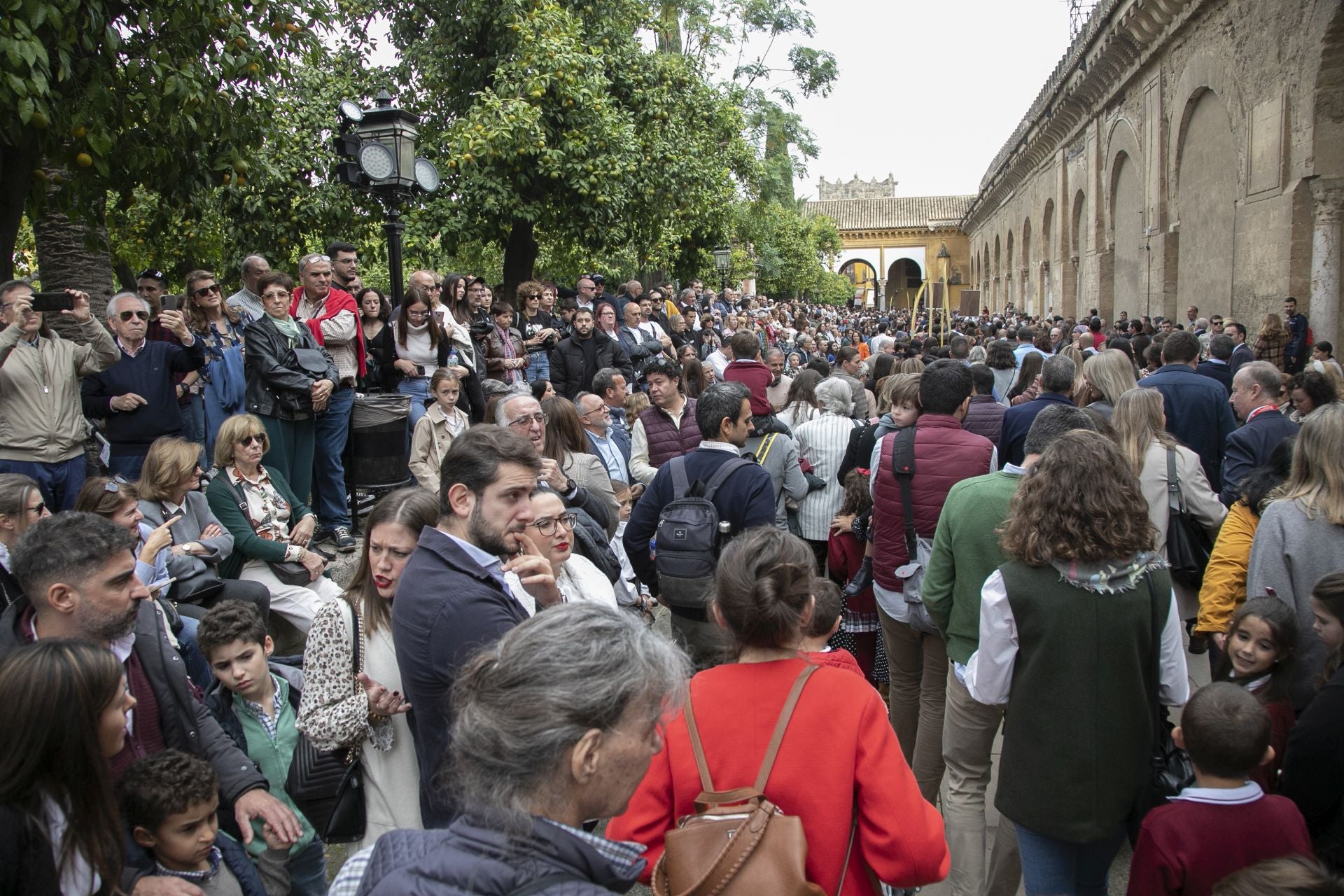 La alegre peregrinación de San Acisclo, Santa Victoria y San Pelagio en Córdoba, en imágenes