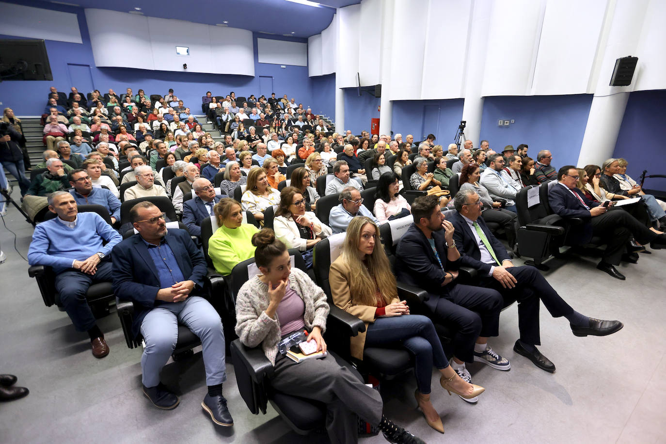 Miguel Poveda inaugura la Cátedra de Flamencología, en imágenes