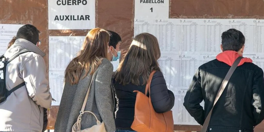 Aprobada la oferta de empleo público de este año con 5.840 plazas de la Junta de Comunidades de Castilla-La Mancha