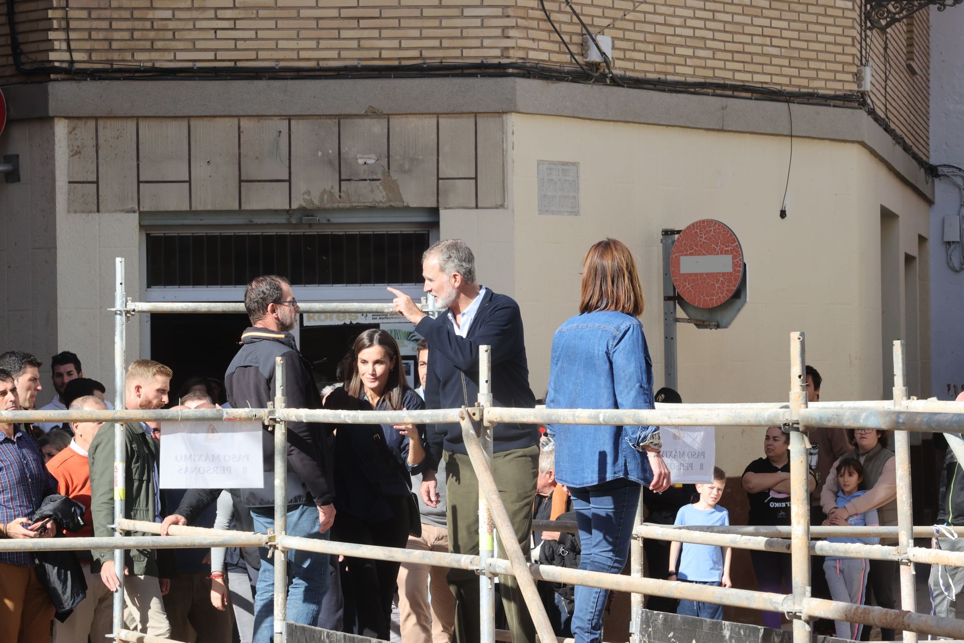 Las imágenes del multitudinario recibimiento a los Reyes en Letur