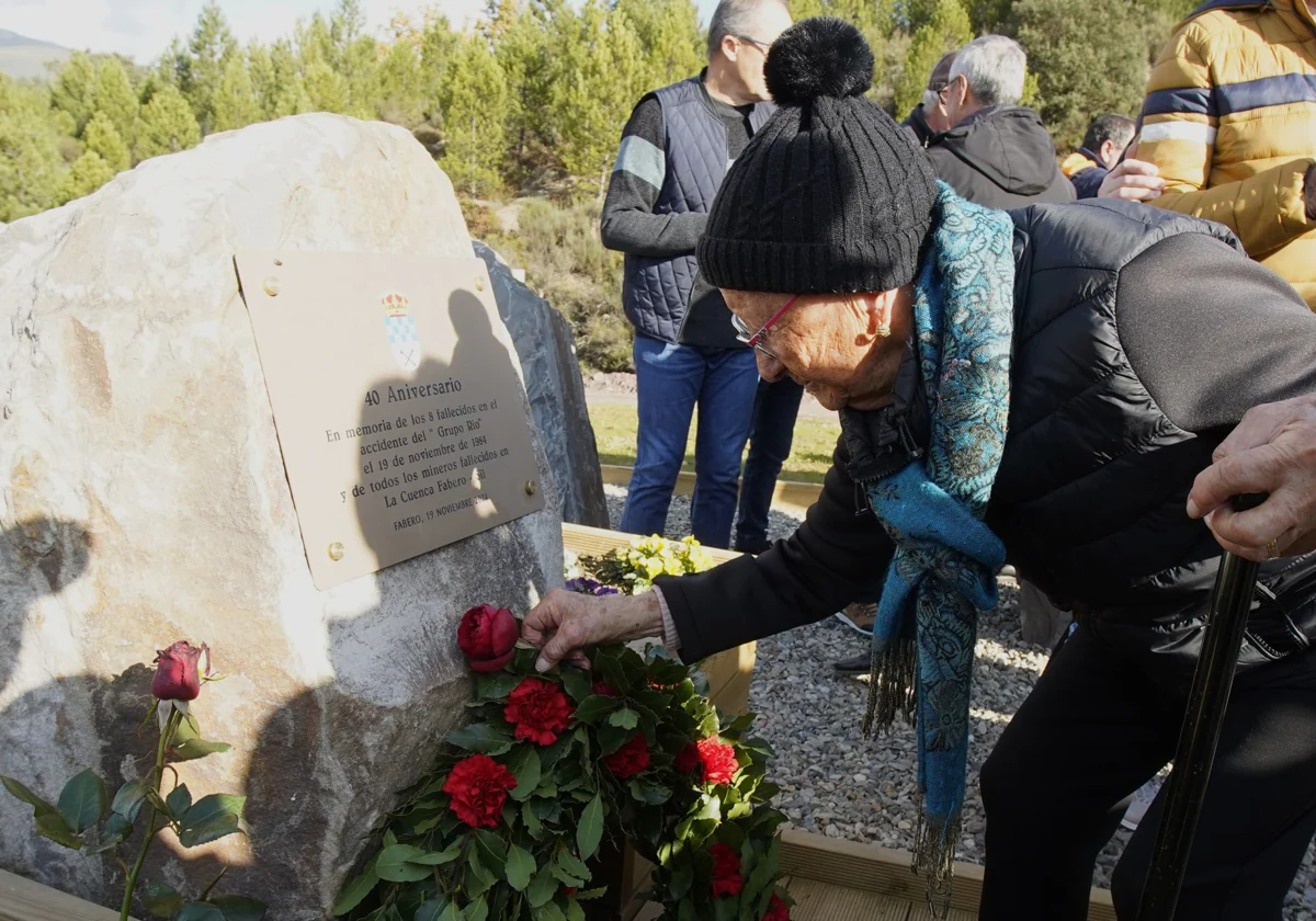 Inauguración el Memorial Minero en recuerdo a los trabajadores fallecidos en el accidente de la mina de Combustibles de Fabero del Grupo Río en Fabero