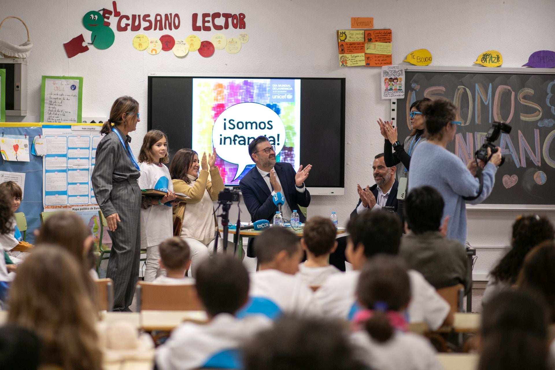 La visita del consejero de Educación al colegio San Lucas y María de Toledo