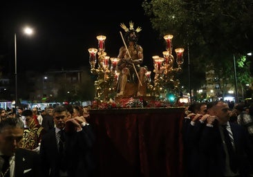 El esperado regreso al culto del Señor de Coronación en las calles, en imágenes