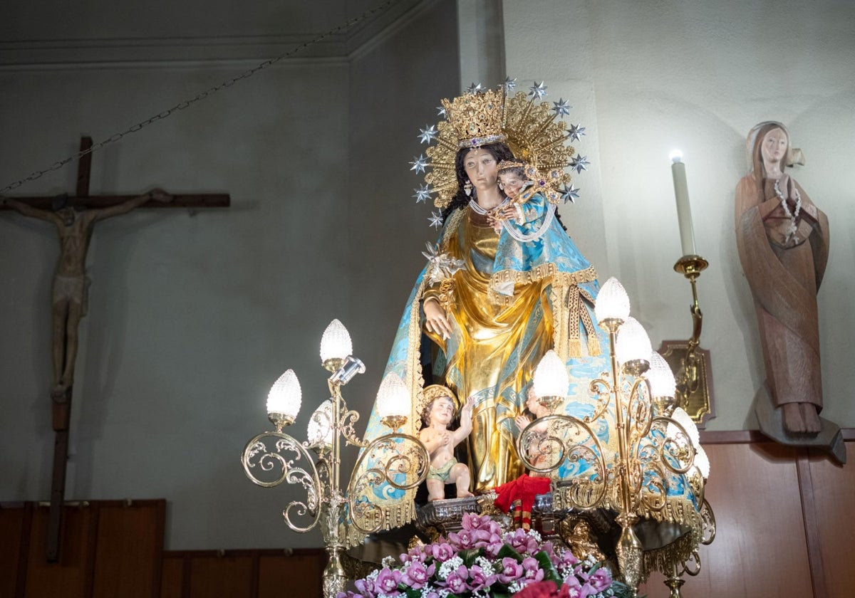 Imagen de archivo de la Virgen de los Desamparados