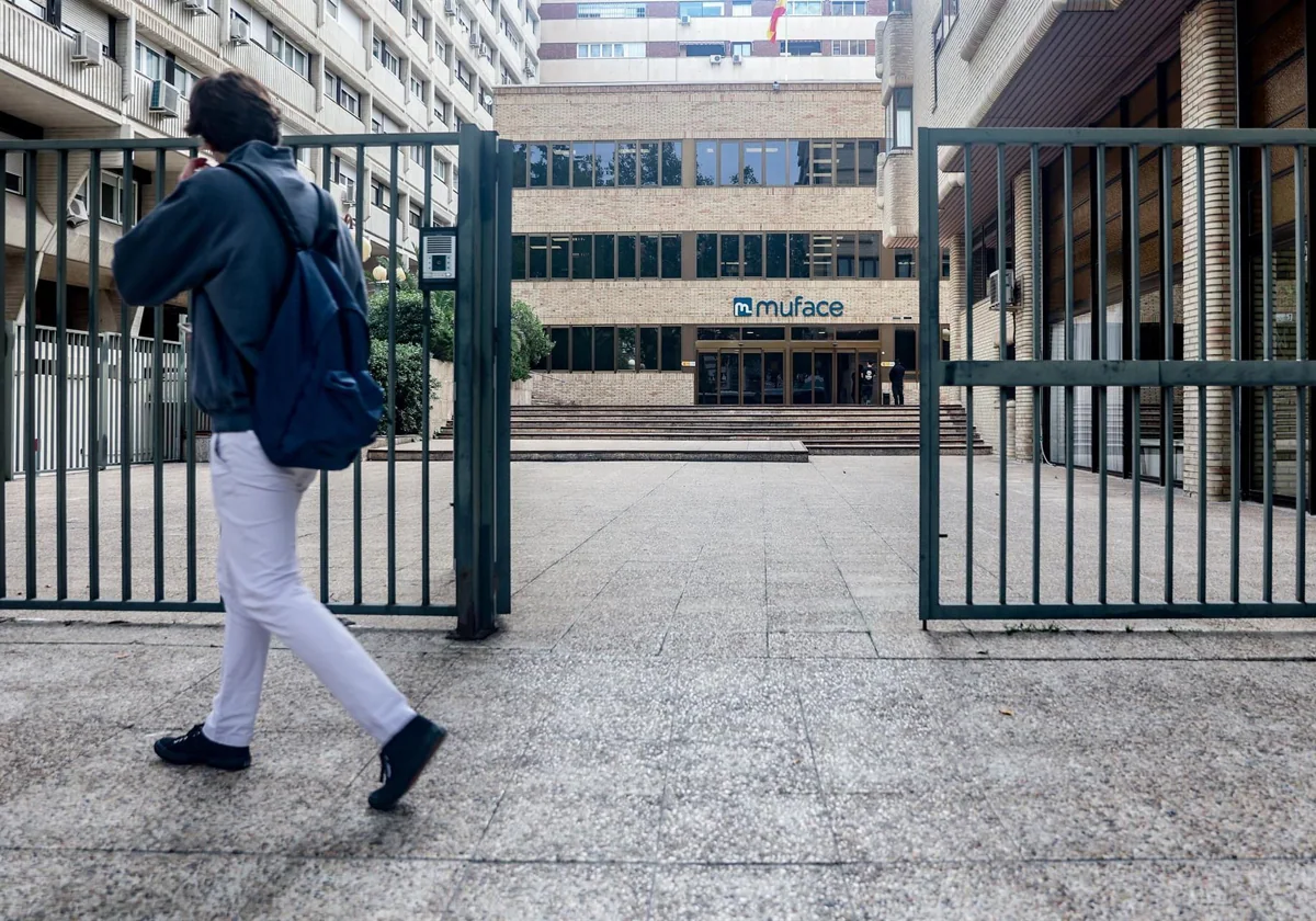 Fachada de un edificio de Muface en Madrid