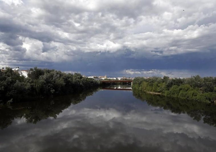 nubes-cordoba-imagen-kMe-U603393479437wwG-758x531@diario_abc.jpg