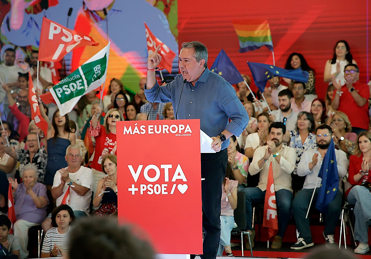 Juan Espadas, durante un mitin en las elecciones europeas de junio