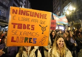 Las calles se inundan de lila en condena de la violencia de género