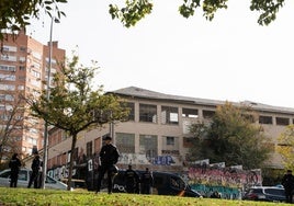 Desalojan el edificio okupa La Atalaya de Puente Vallecas sin heridos ni detenidos